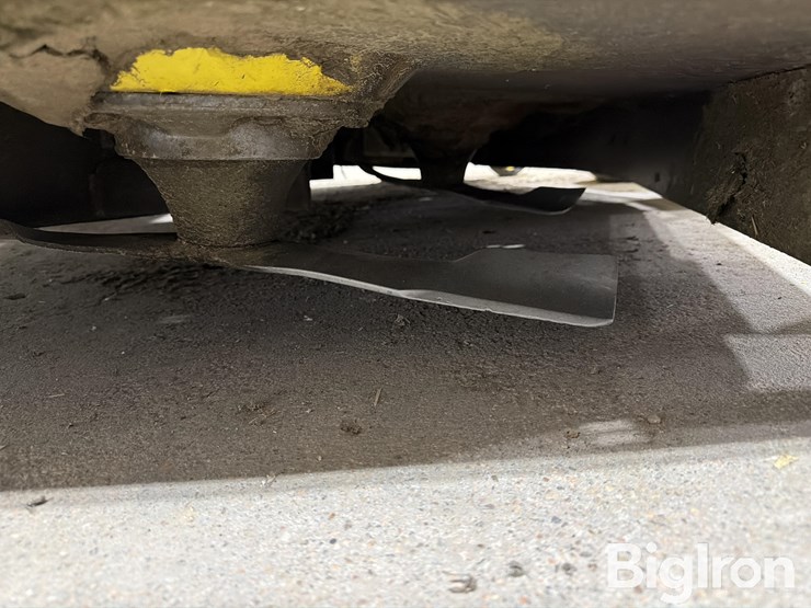 2022-john-deere-z530r-image-16