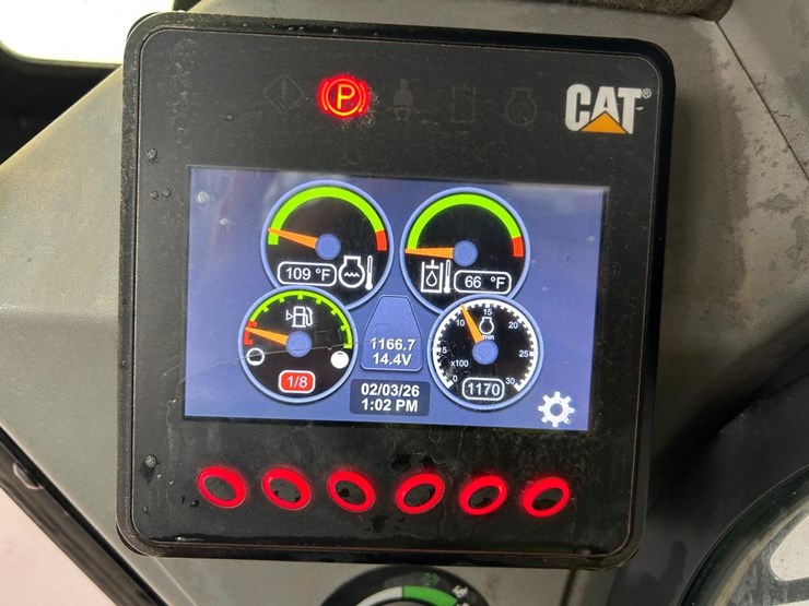 2016-caterpillar-246d-image-18