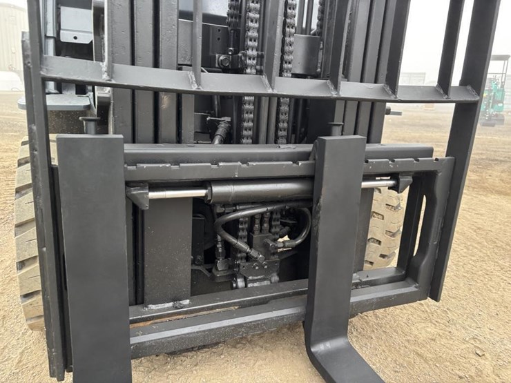 2008-toyota-8fgcu20-image-11