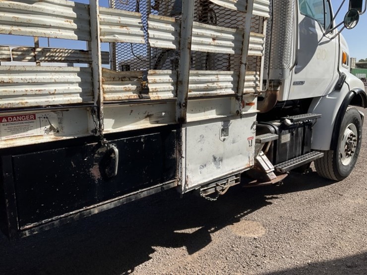 2002-sterling-lt9500-image-18