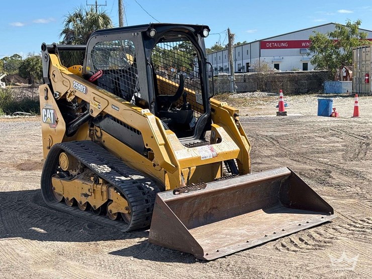 2023-caterpillar-259d3-image-2