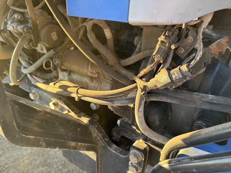 2017-new-holland-workmaster-40-image-44