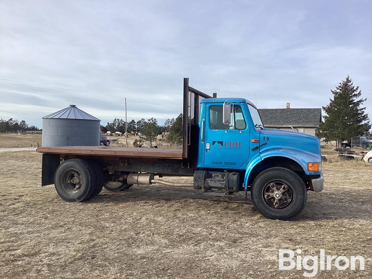 1992-international-4700-image-4