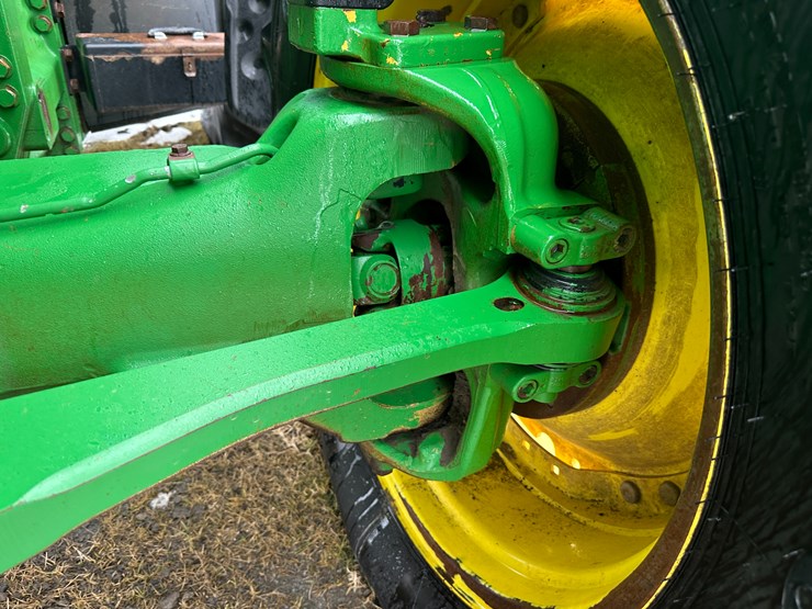 2012-john-deere-8310r-image-17