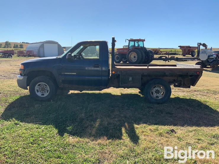 2006-gmc-sierra-2500-image-8