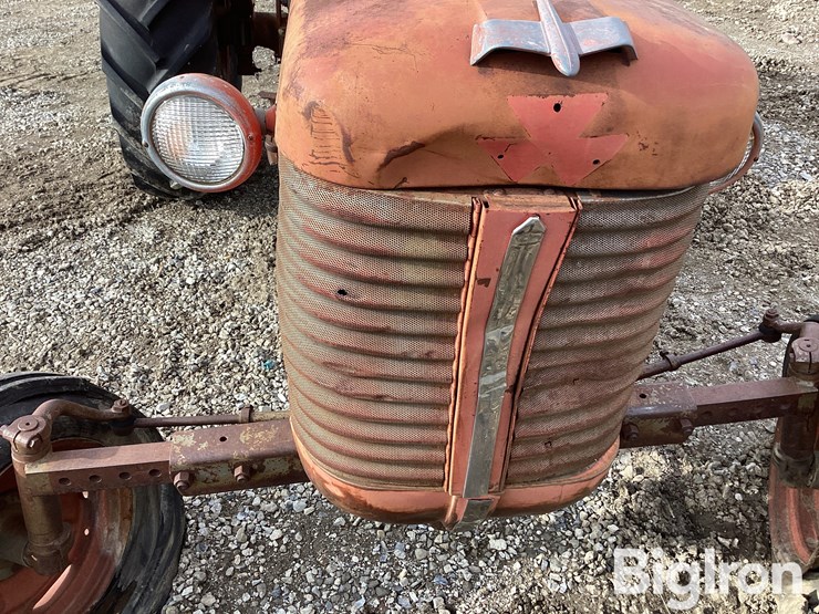 1958-massey-ferguson-65-image-13