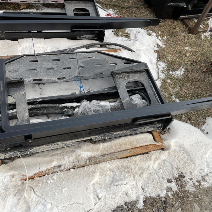 Skid Steer Side Shift Fork SF60, 2645 lbs Capacity, 60-inch Length