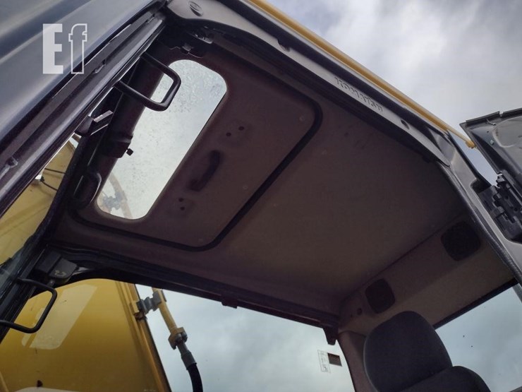 2021-komatsu-pc170-lc-11-image-15