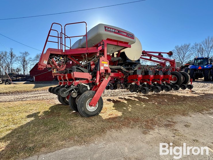 2012-case-ih-1250-image-5