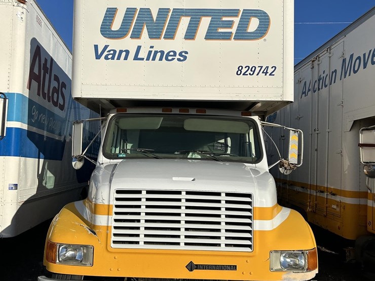 2001-international-4700-image-2