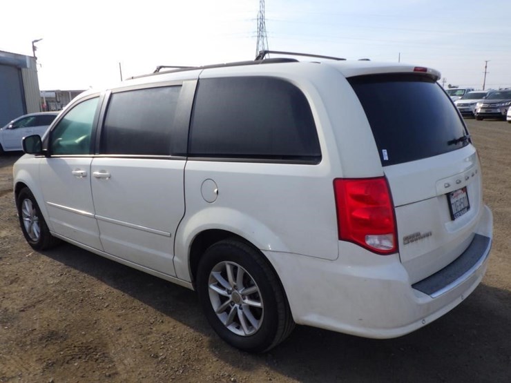 2013-dodge-grand-caravan-image-4