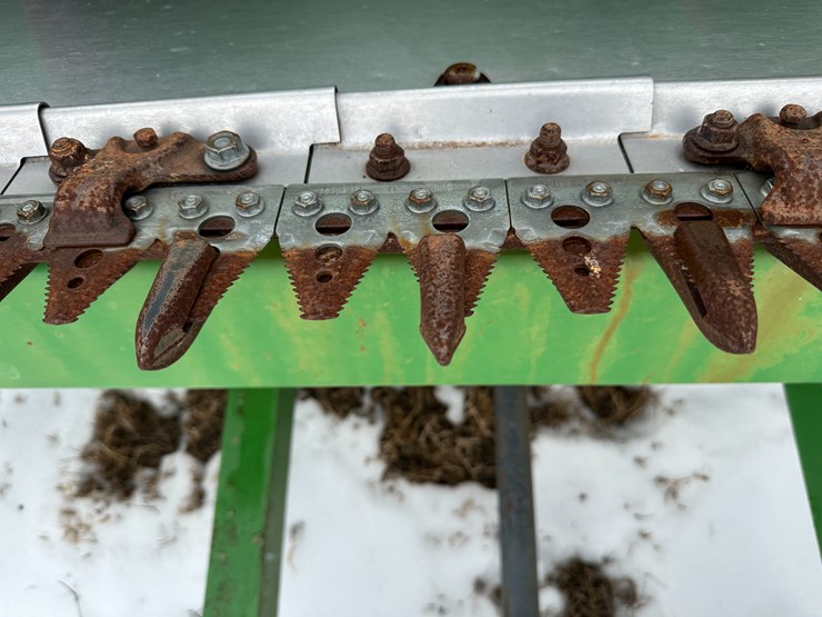 2015-john-deere-635f-image-38