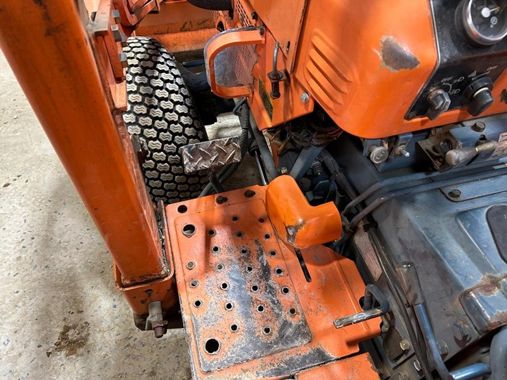 kubota-b8200-image-23