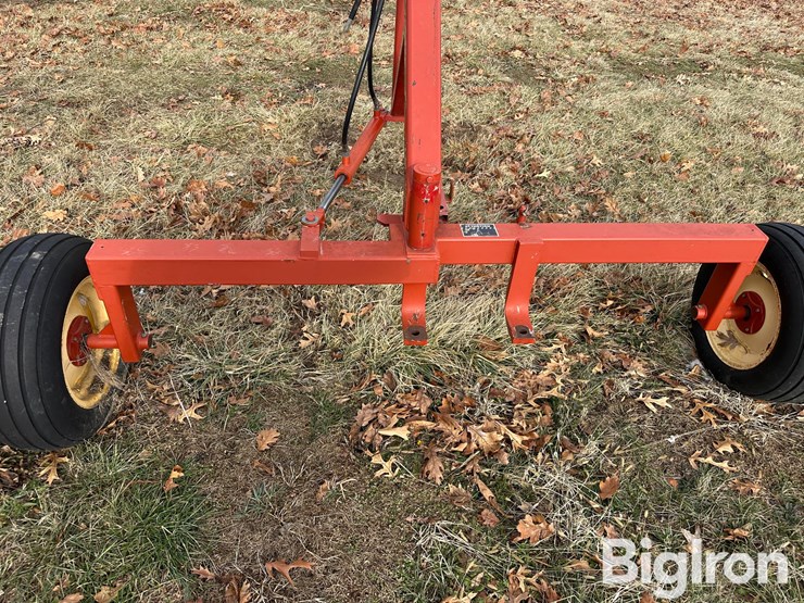 new-holland-252-image-16