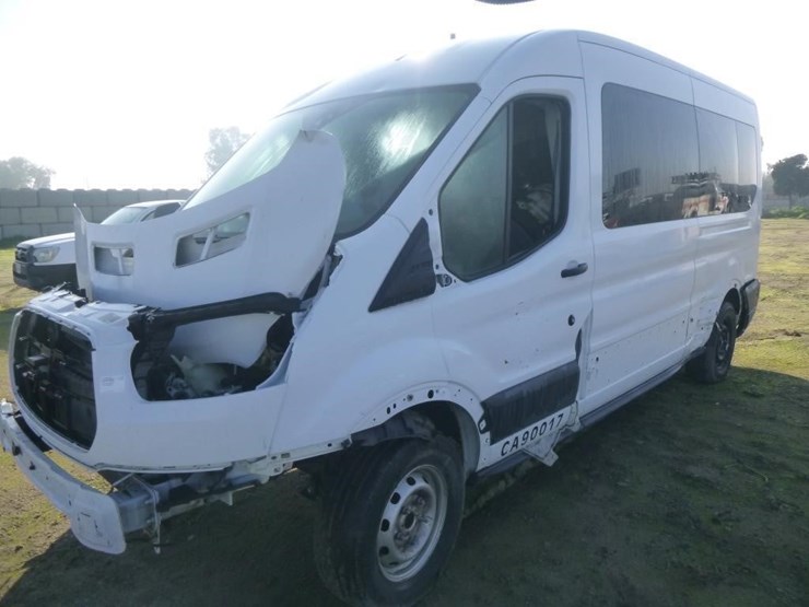 2018-ford-transit-image-2