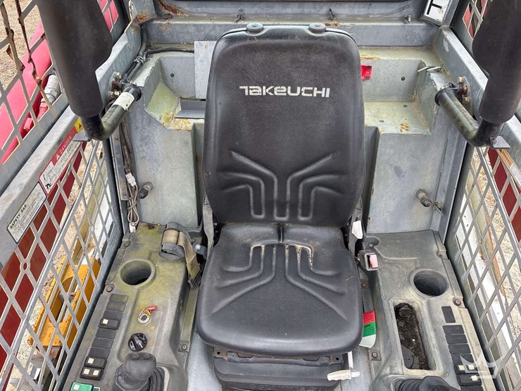 2016-takeuchi-tl10v2-image-18
