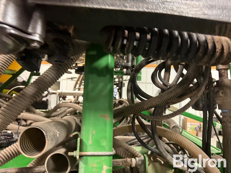 2016-john-deere-2510h-image-20