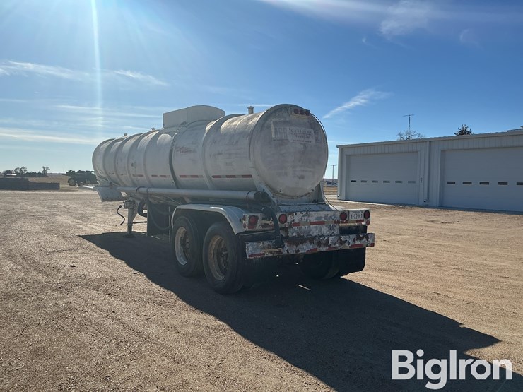 1962-certified-t/a-stainless-steel-tanker-trailer-image-7