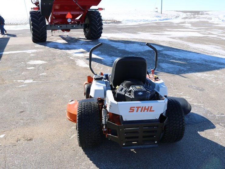 #4131-•-stihl-rz261-zero-turn-mower-image-3