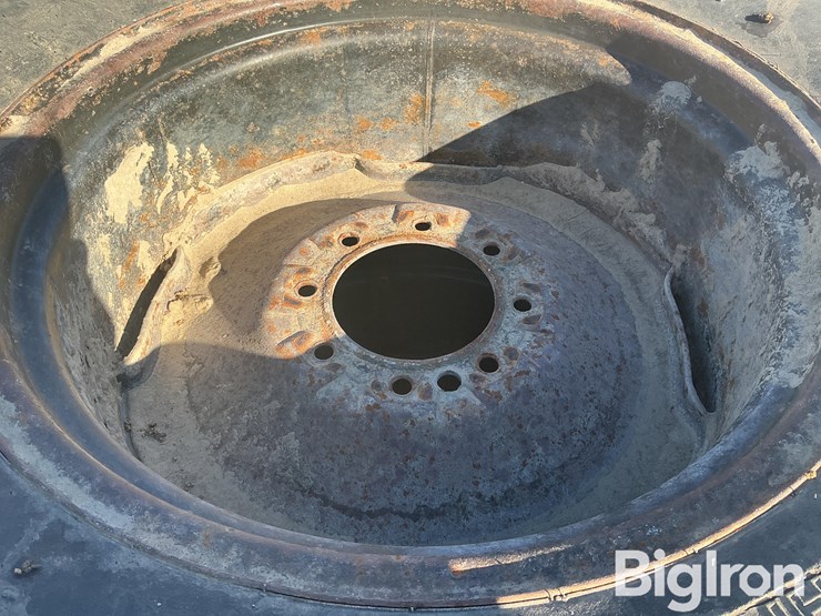 titan-pivot-tires-image-6