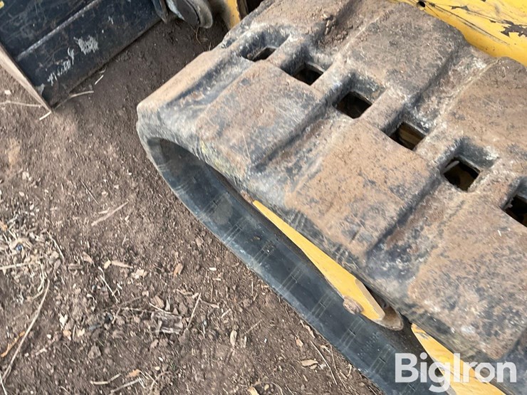 2016-caterpillar-259d-image-19