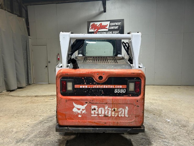 2015-bobcat-s590-image-3