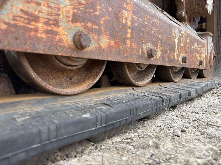 2016-takeuchi-tl10v2-image-33