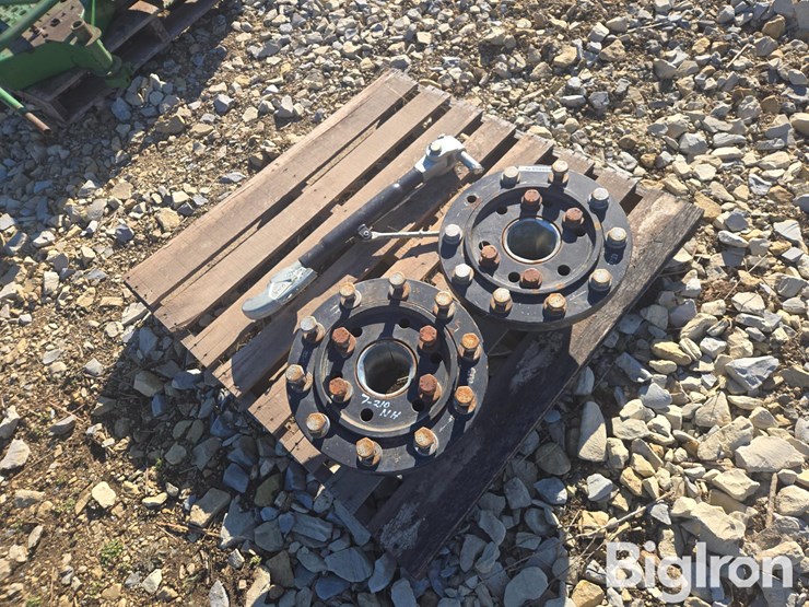 new-holland-210-image-3