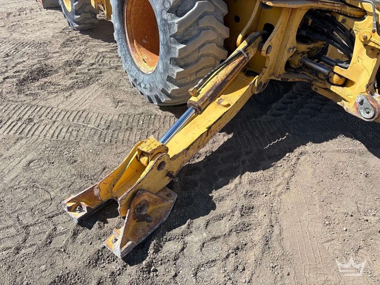 2004-deere-410g-image-12