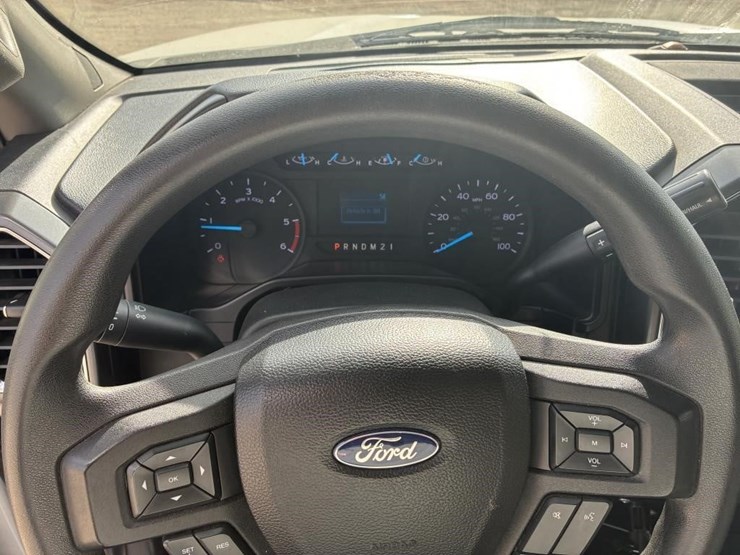 2017-ford-f550-xlt-image-19