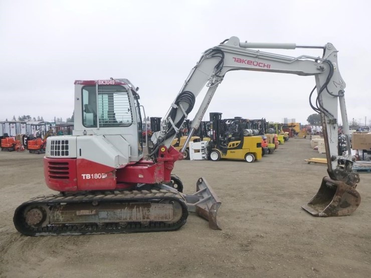 2012-takeuchi-tb180fr-image-27