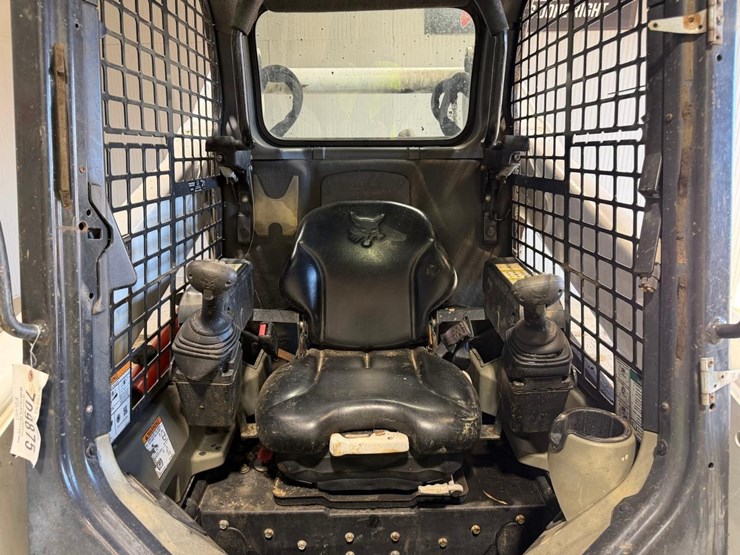 2017-bobcat-t770-image-18