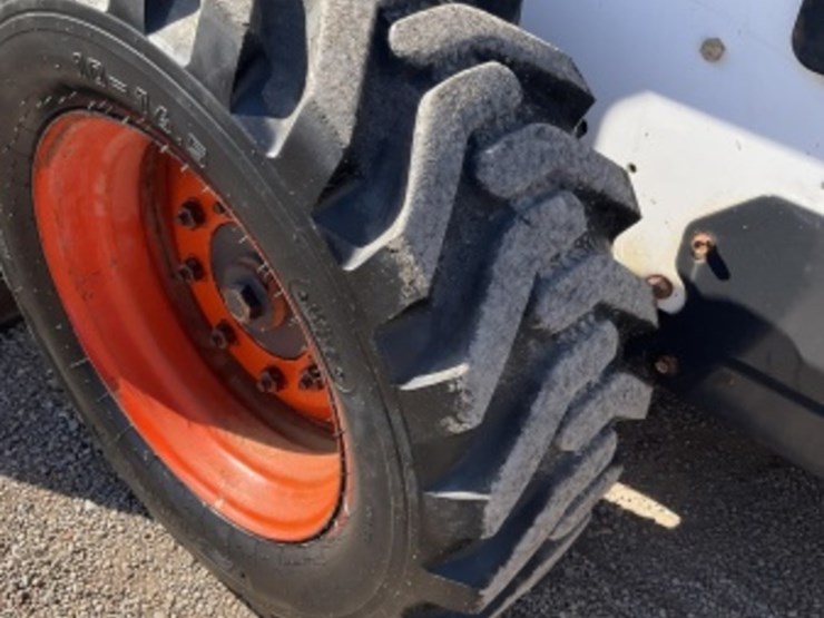 2009-bobcat-s205-image-9