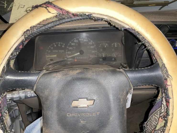 1998-chevrolet-3500-image-14