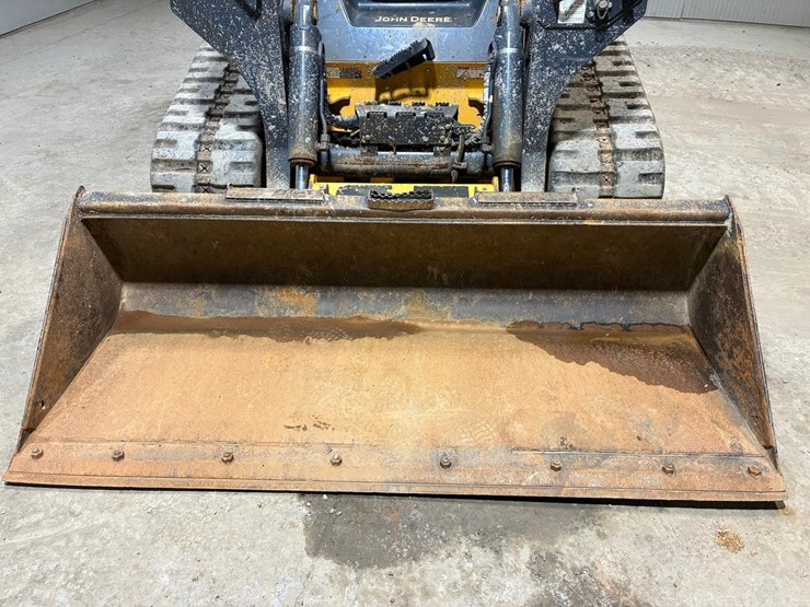 2023-deere-331g-image-9