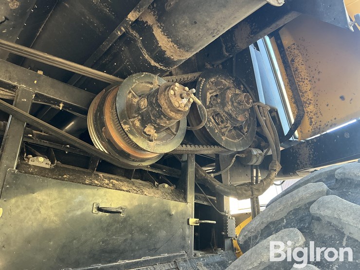 2007-new-holland-cr9060-image-17