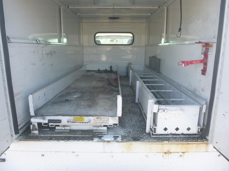 2011-chevrolet-2500-image-7