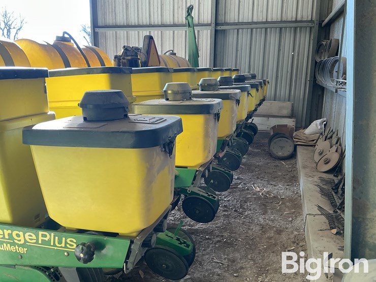 2000-john-deere-1750-image-9