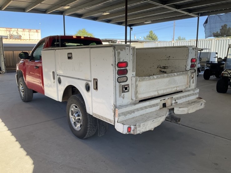 2012-chevrolet-silverado-2500-image-5