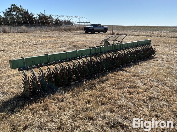 john-deere-e0400-3-pt-rotary-hoe-image-7