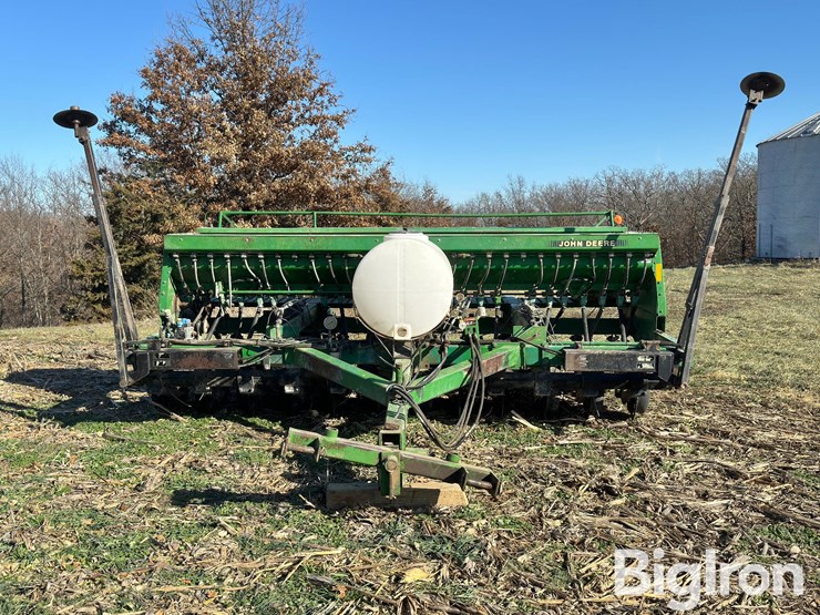 1994-john-deere-750-image-2