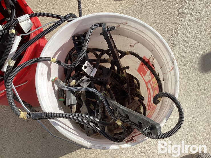 2012-john-deere-1775-image-9