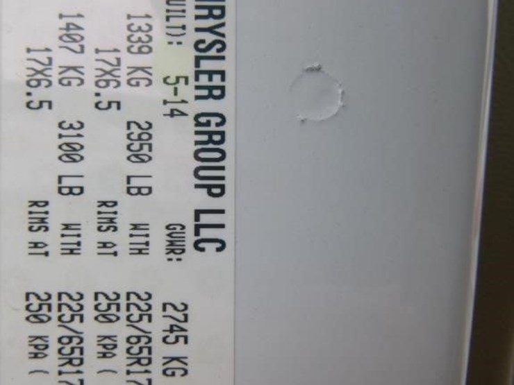 2014-dodge-grand-caravan-image-27