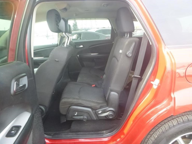 2015-dodge-journey-image-6