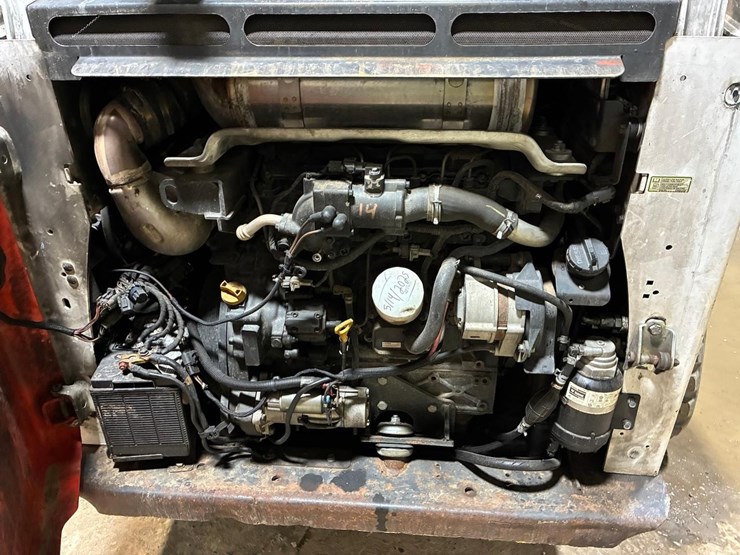 2020-bobcat-t770-image-18