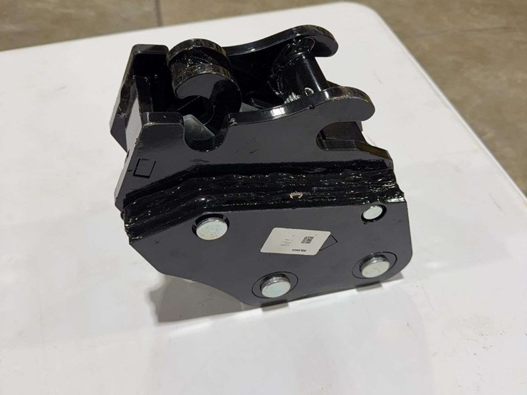 sdlanch-mini-excavator-quick-attach-image-1