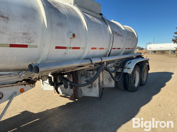 1962-certified-t/a-stainless-steel-tanker-trailer-image-19