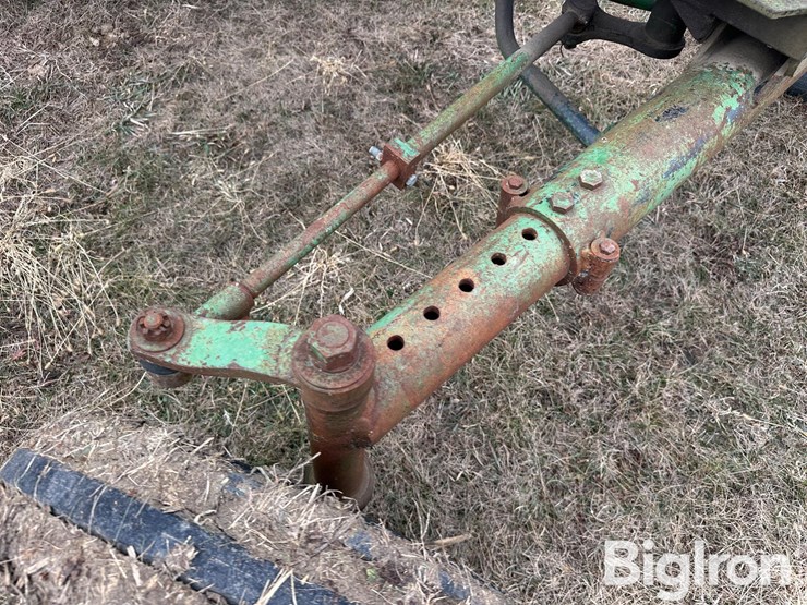 1955-john-deere-60-image-17