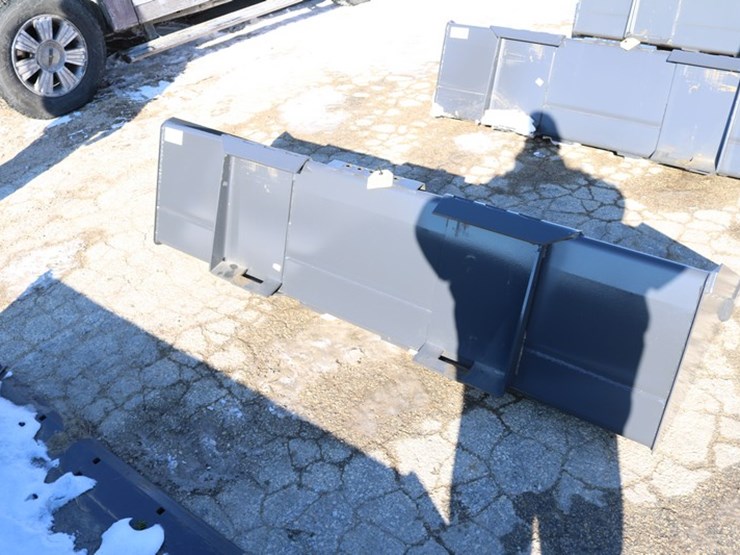 new-holland-78-image-3