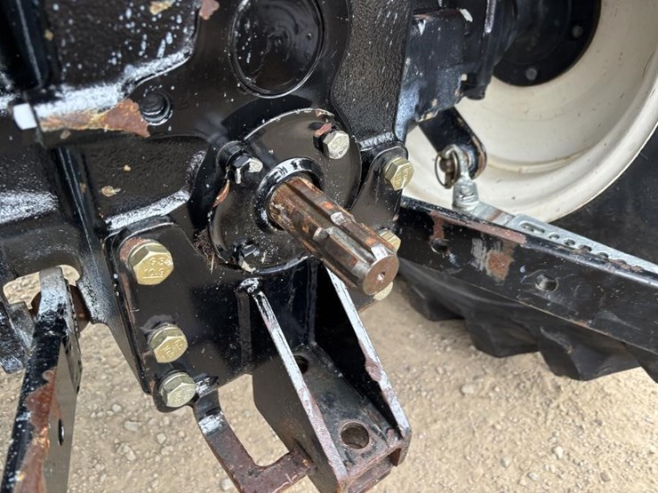 2017-new-holland-workmaster-40-image-20